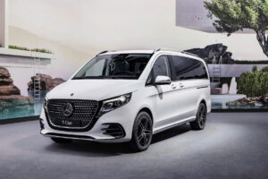 Giá Xe Mercedes V300 Lăn Bánh Tại Việt Nam