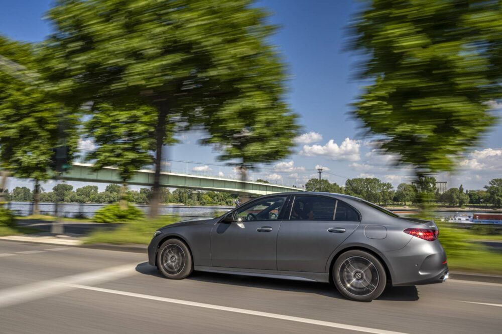 Mercedes-Benz C-Class Mới Nhất