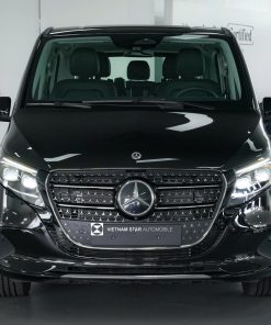 Alternative view of Mercedes-Benz V300 Avantgarde