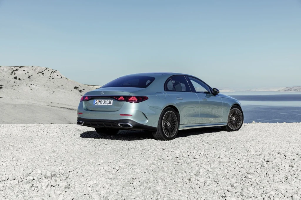 Mercedes E 2025 Khi Nào Về Việt Nam? Thời Điểm Ra Mắt Và Những Điểm Mới Đáng Chờ Đợi Mercedes E 2025 Khi Nào Về Việt Nam