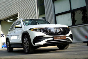 Mercedes EQB Trắng