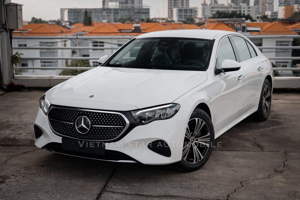 Mercedes-Benz E200 Avantgarde