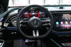 Mercedes Benz E300 AMG 11