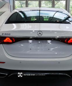 Mercedes Benz E300 AMG 4