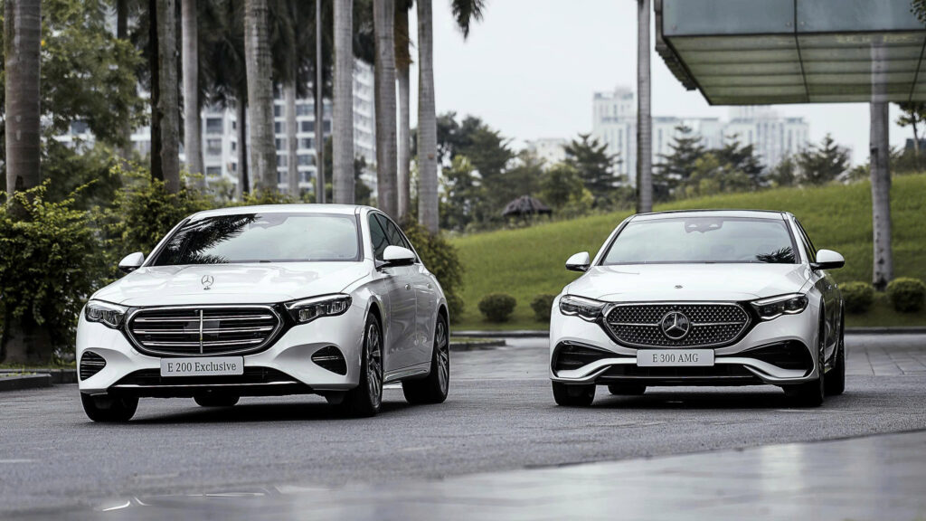 Mercedes E200 Exclusive và E300 AMG