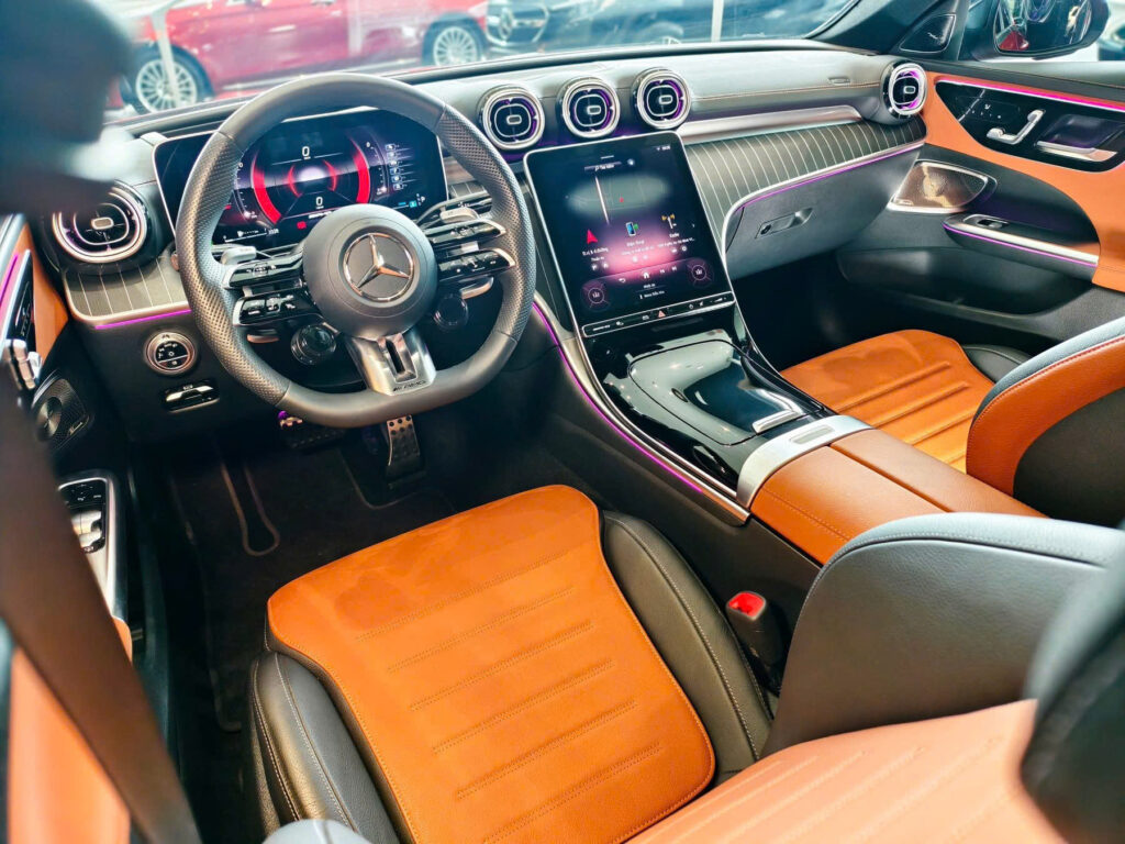Mercedes Việt Nam Giảm Giá 400 Triệu C43 4Matic