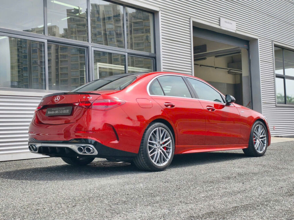 Mercedes Việt Nam Giảm Giá 400 Triệu C43 4Matic
