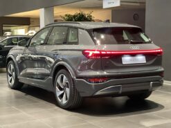 Audi Q6 e tron 4