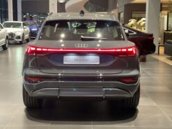 Audi Q6 e tron 6
