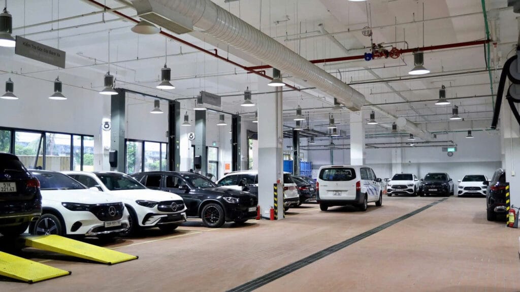 Mercedes Phú Mỹ Hưng Quận 7