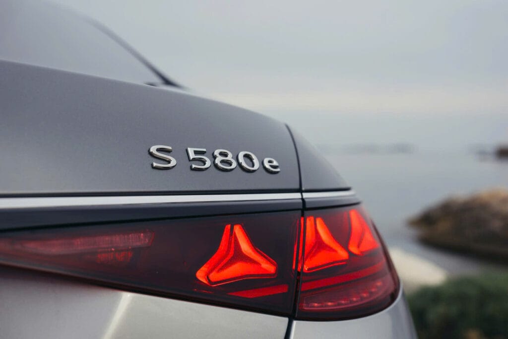 Bảng Giá Maybach S580 Lăn Bánh Mới Nhất Tại Việt Nam