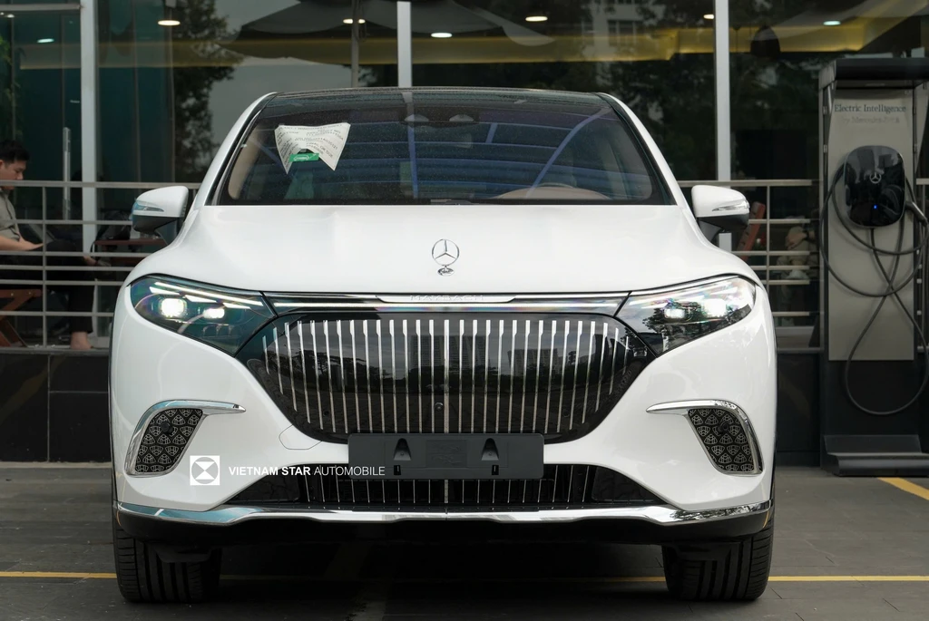 Mercedes-Maybach EQS 680 Màu Trắng