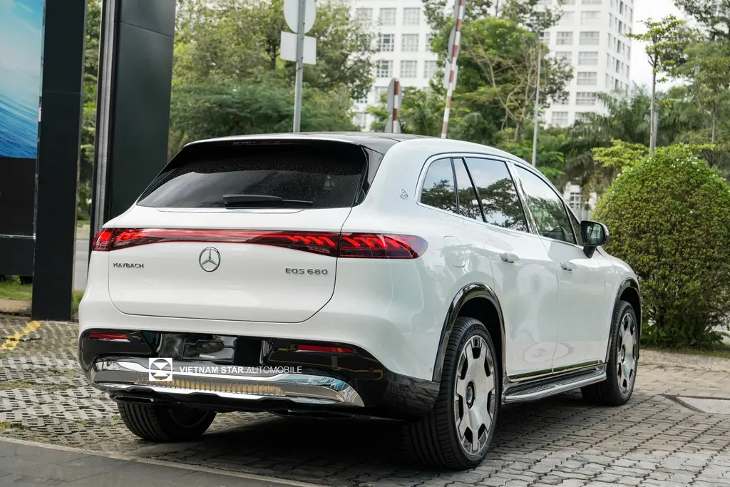 Mercedes-Maybach EQS 680 Màu Trắng